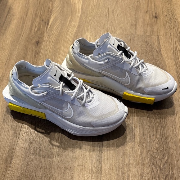 Nike Shoes - Nike Fontanka Edge Iris Whisper Grey Yellow (W) (Size 7.5W)